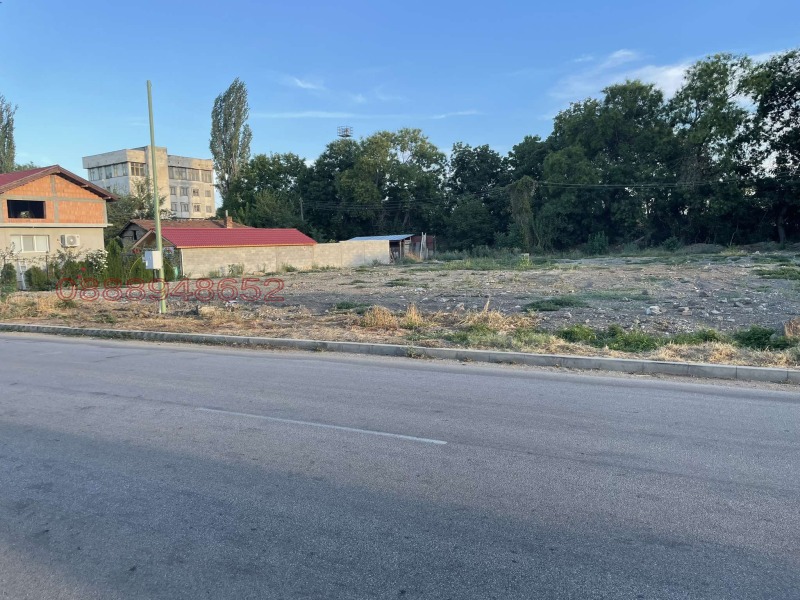 Дава под наем МЯСТО, гр. Левски, област Плевен, снимка 2 - Парцели - 52782959