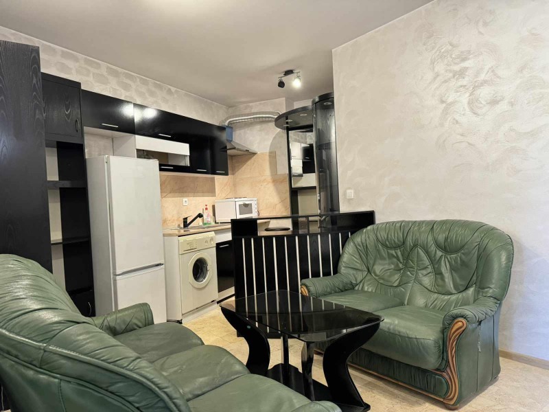 A louer  1 chambre Sofia , Mladost 4 , 40 m² | 57021064