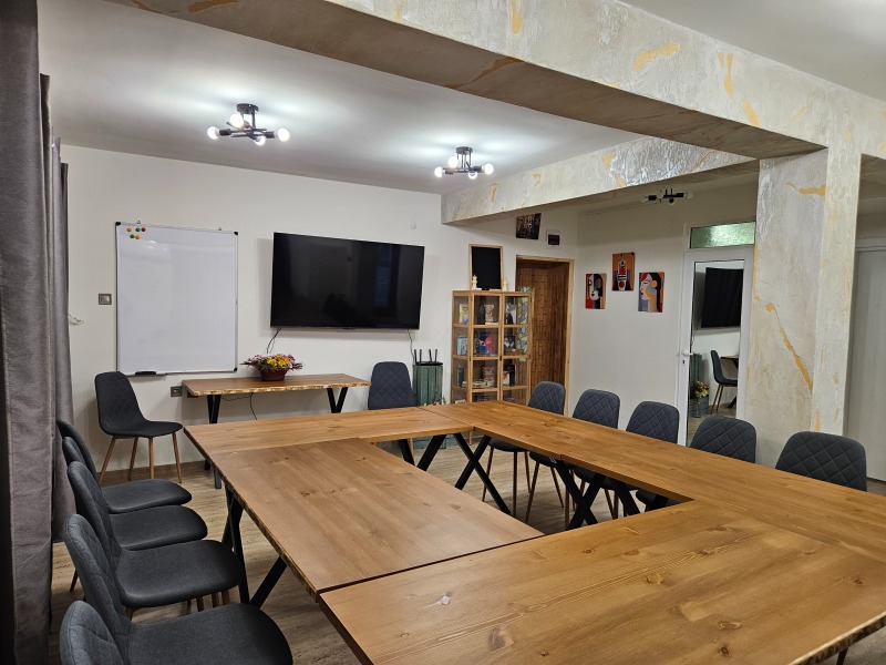 A louer  Bureau Plovdiv , Kyutchouk Parij , 40 m² | 73968260