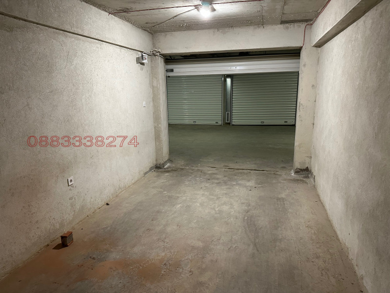 Дава под наем ГАРАЖ, ПАРКОМЯСТО, гр. Пловдив, Кючук Париж, снимка 6 - Гаражи и паркоместа - 52782121