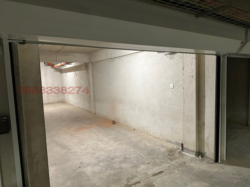 Дава под наем ГАРАЖ, ПАРКОМЯСТО, гр. Пловдив, Кючук Париж, снимка 4 - Гаражи и паркоместа - 52782121