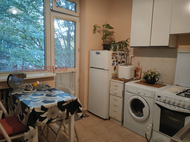 Дава под наем СТАЯ, гр. София, Оборище, снимка 2 - Стаи под наем - 53125545