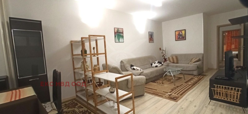 Дава под наем 2-СТАЕН, гр. Пловдив, Каменица 1