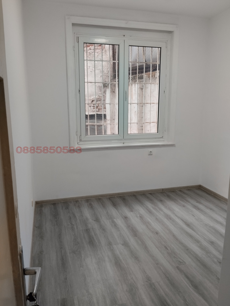 Дава под наем ОФИС, гр. София, Център