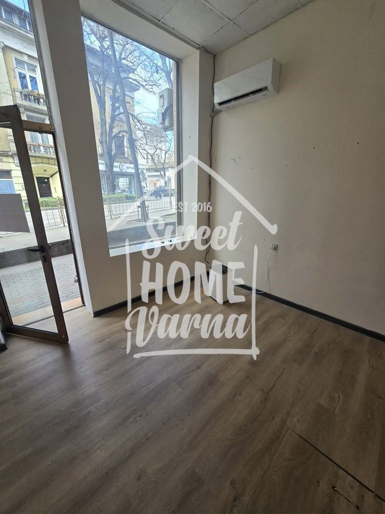 Дава под наем МАГАЗИН, гр. Варна, Център, снимка 4 - Магазини - 54141117