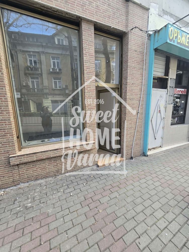 Дава под наем МАГАЗИН, гр. Варна, Център, снимка 13 - Магазини - 54141117