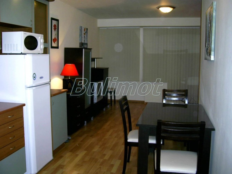 Дава под наем 2-СТАЕН, гр. Варна, Център, снимка 4 - Апартаменти - 53339413