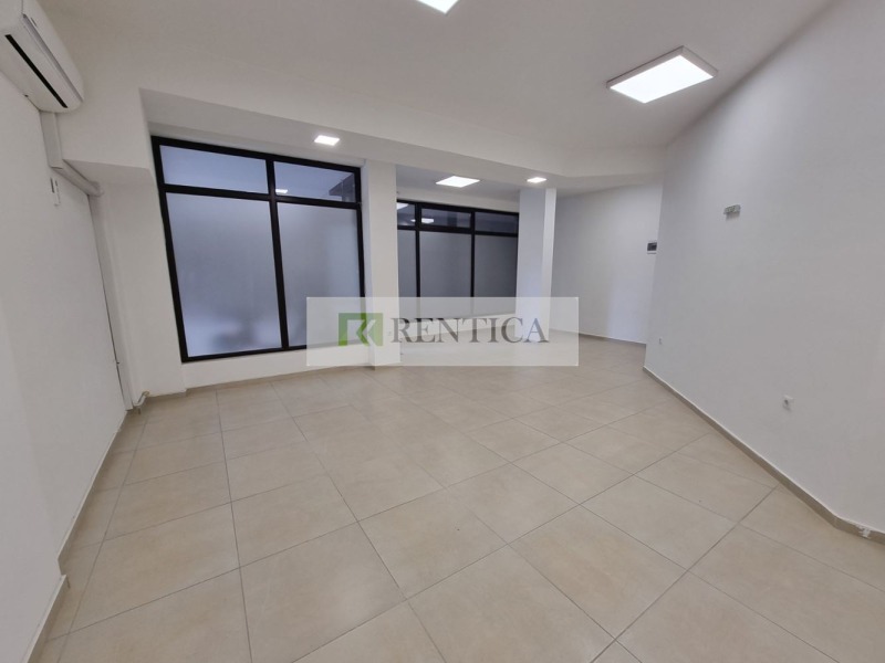 Дава под наем ОФИС, гр. Варна, Левски 1, снимка 2 - Офиси - 53083885
