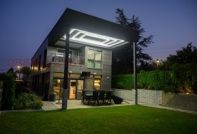 Casa m-t Gorna Traca, Varna