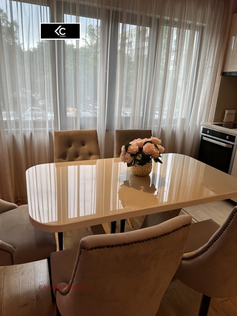 Дава под наем 4-СТАЕН, гр. София, Света Троица, снимка 12 - Апартаменти - 52587973