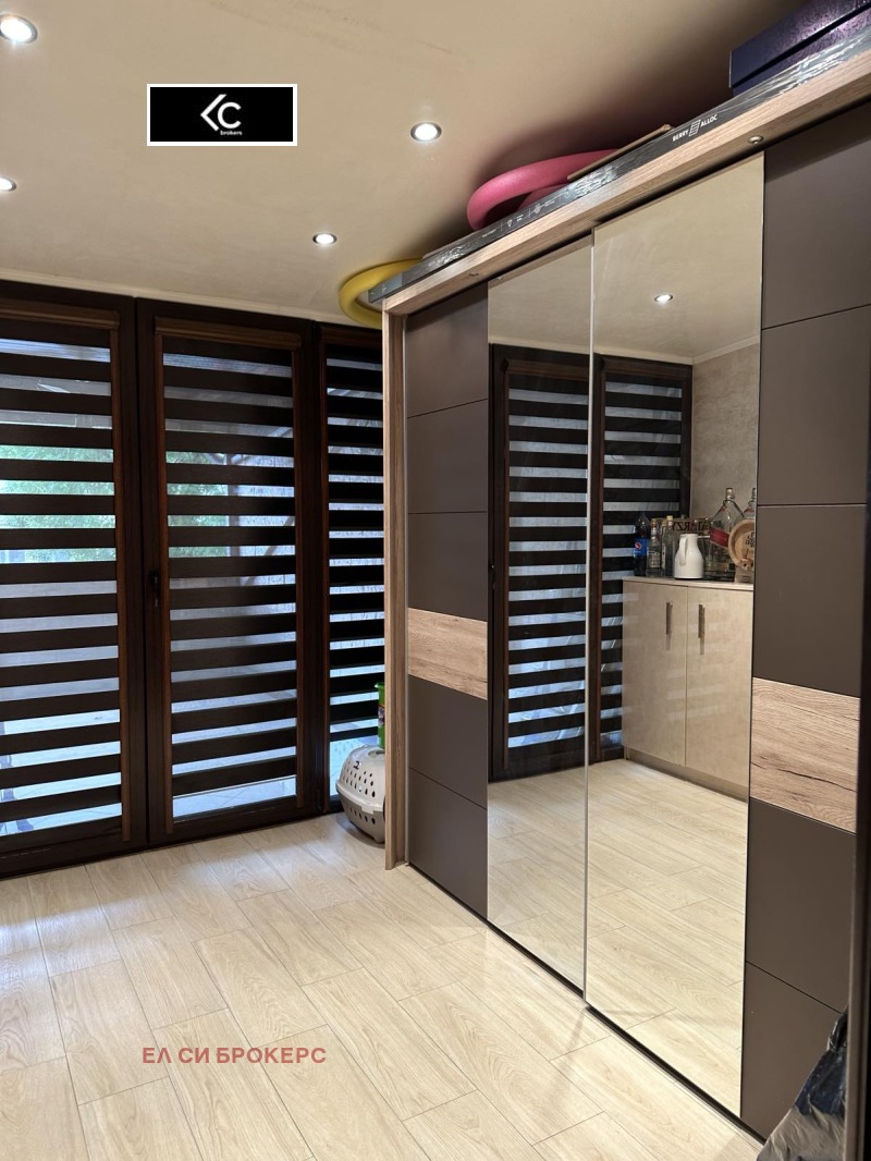 Дава под наем 4-СТАЕН, гр. София, Света Троица, снимка 6 - Апартаменти - 52587973