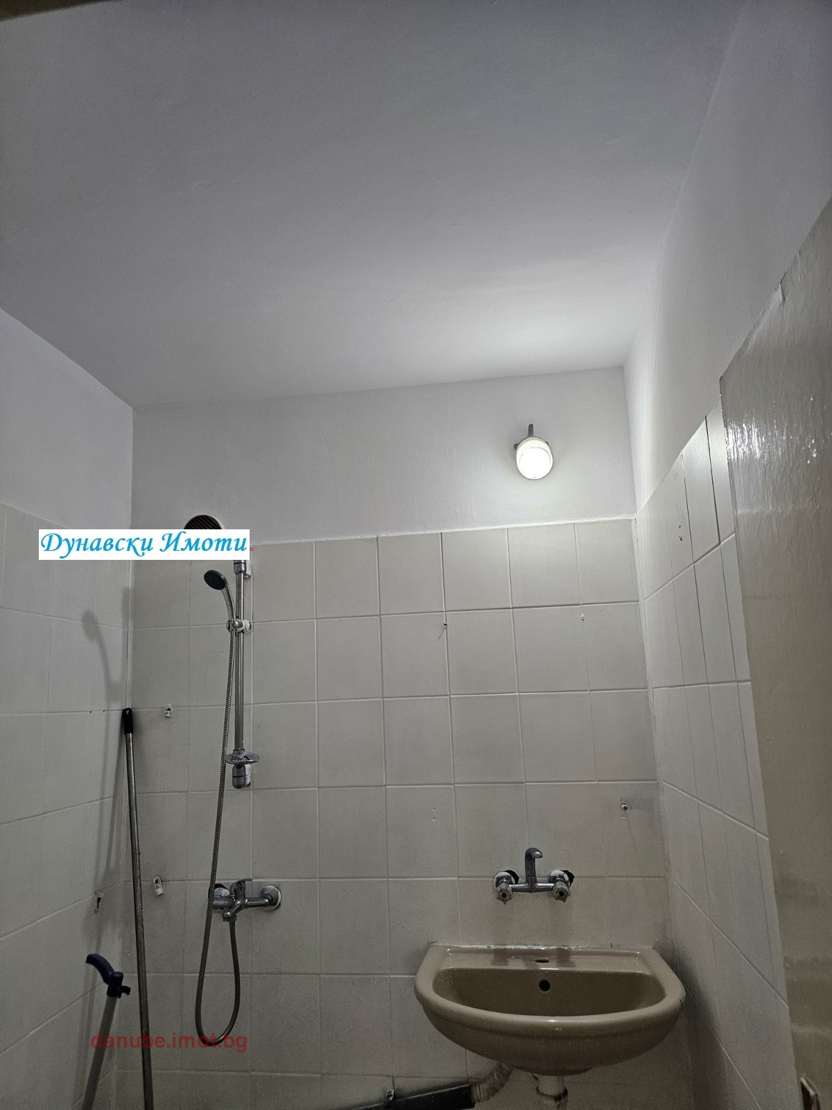 Дава под наем 4-СТАЕН, гр. Русе, Хъшове, снимка 12 - Апартаменти - 53975819