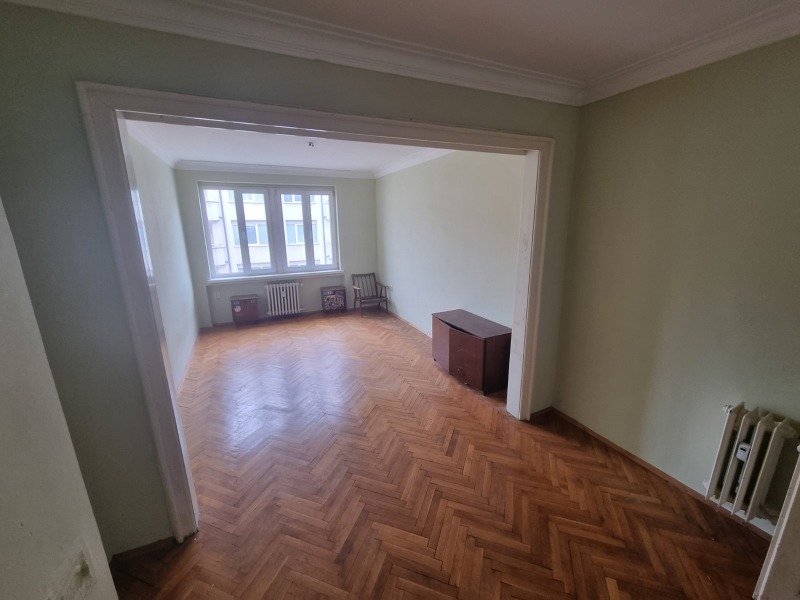 Дава под Наем 2-СТАЕН в град София, Оборище - 80 кв.м / 550 € » 1 075.71 лв., АДРЕС НЕДВИЖИМИ ИМОТИ