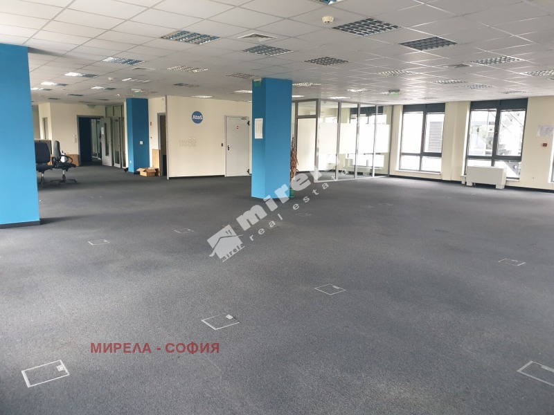 Дава под Наем ОФИС в град София, Младост 4 - 540 кв.м / 6 480 € » 12 673.78 лв., МИРЕЛА - СОФИЯ