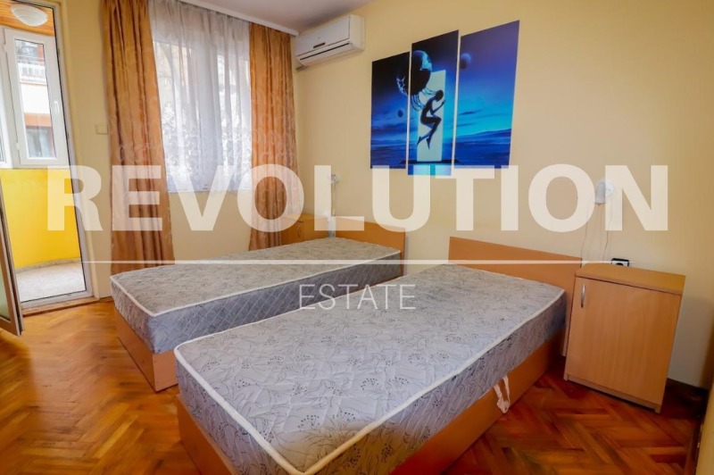 K pronájmu  2 ložnice Varna , Centar , 100 m2 | 87084328 - obraz [7]