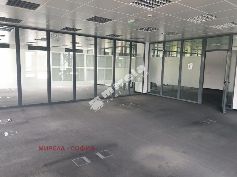 A louer  Bureau Sofia , Mladost 4 , 540 m² | 77026704 - image [2]