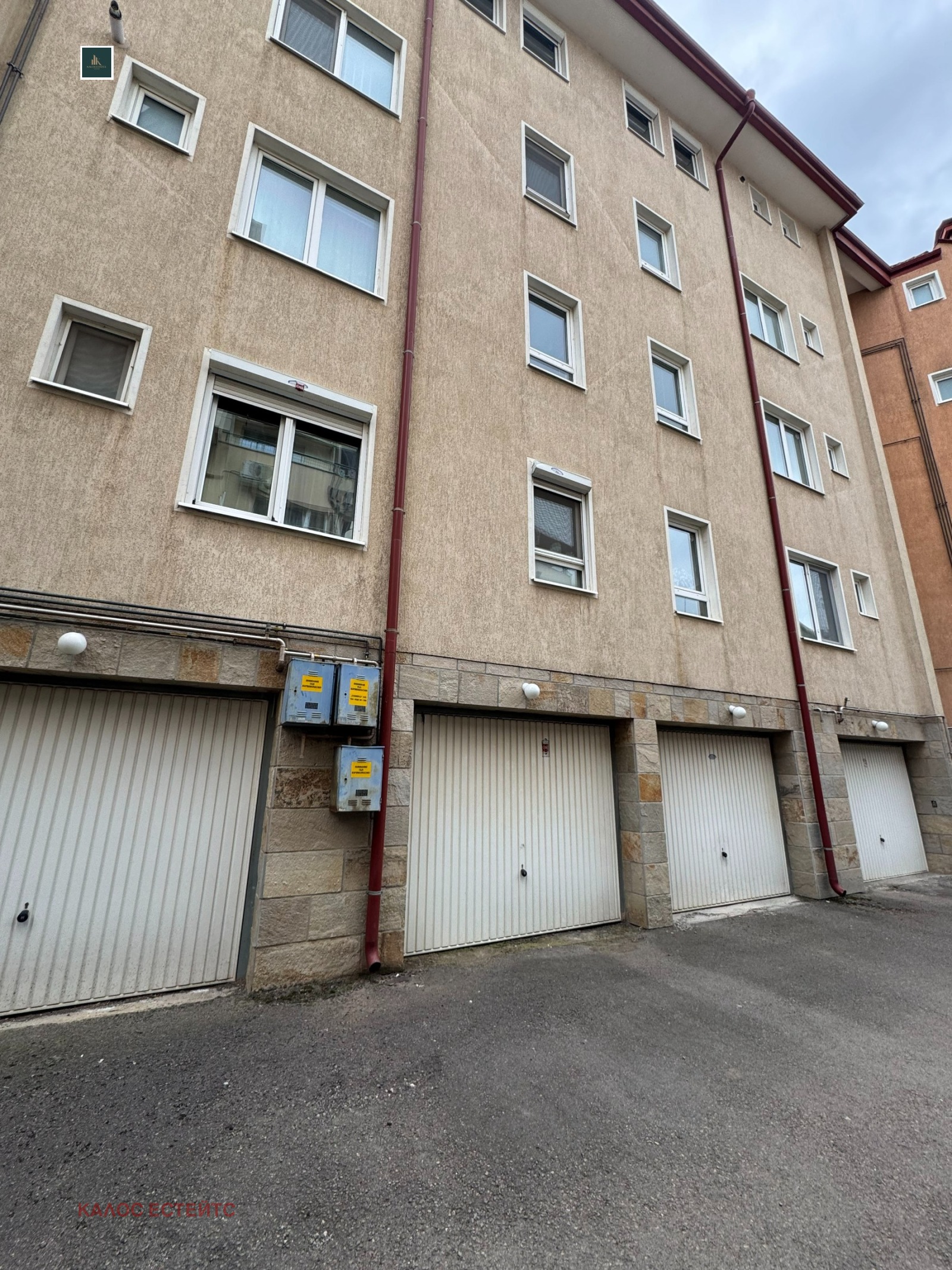 Дава под наем ГАРАЖ, ПАРКОМЯСТО, гр. София, Манастирски ливади, снимка 2 - Гаражи и паркоместа - 54121056