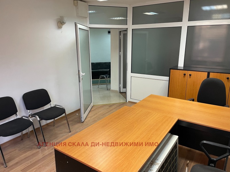 Дава под наем  Офис град София , Център , 100 кв.м | 93586262 - изображение [12]