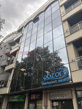 Te huur Kantoor