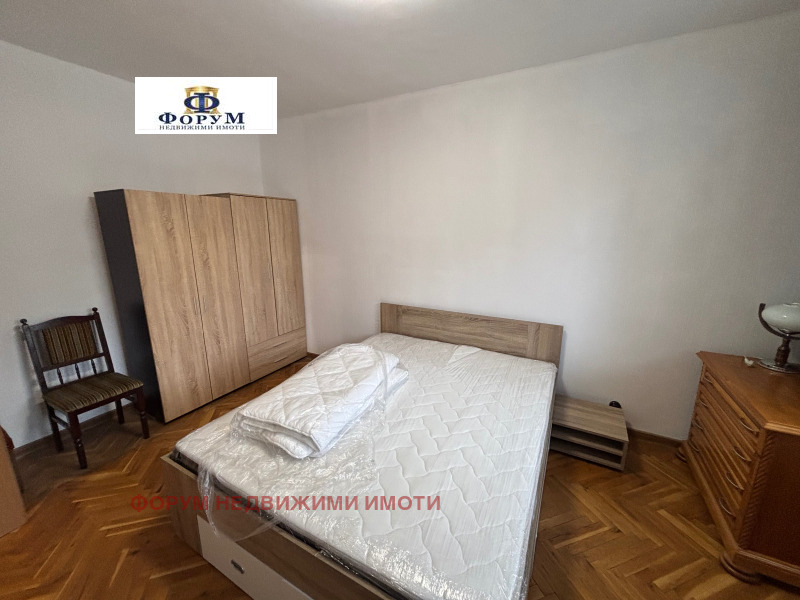 Дава под наем 3-СТАЕН, гр. Пловдив, Център, снимка 4 - Апартаменти - 52303123