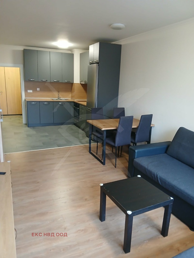 Дава под наем 2-СТАЕН, гр. Пловдив, Тракия