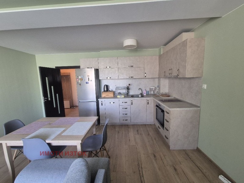 Дава под наем 3-СТАЕН, гр. Перник, Изток, снимка 3 - Апартаменти - 52962014