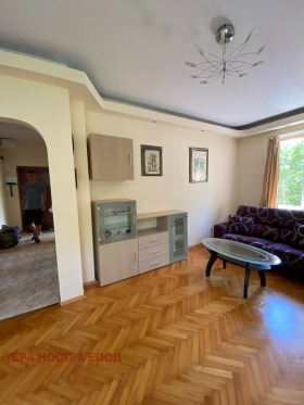2 dormitoare Lagera, Sofia