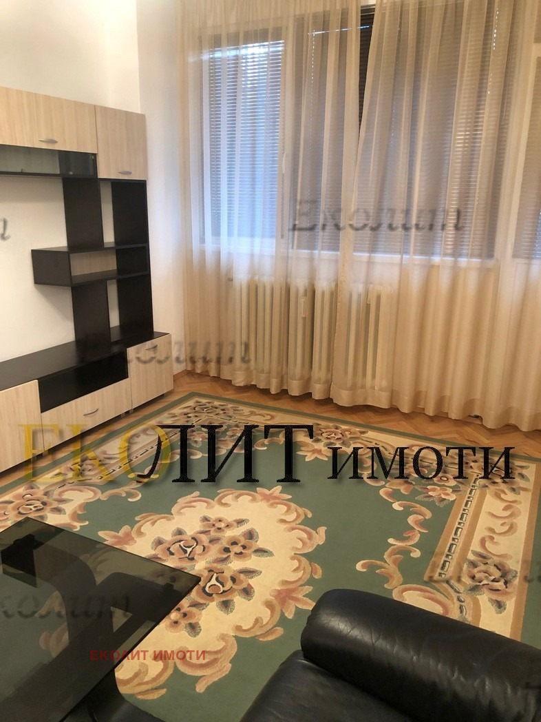 Para alugar  1 quarto Sofia , Iztok , 78 m² | 28188484