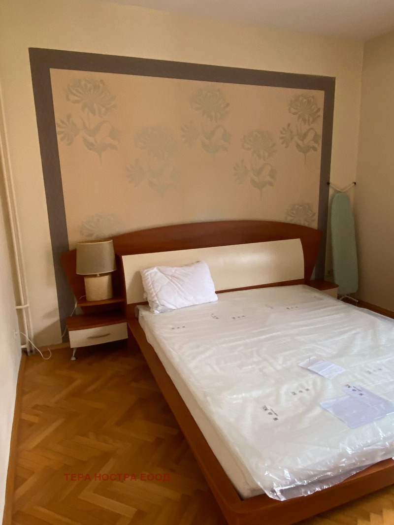 Zu vermieten  2 Schlafzimmer Sofia , Lagera , 90 qm | 71326895 - Bild [7]