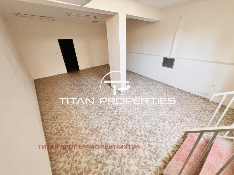 Дава под наем МАГАЗИН, гр. Бургас, Център, снимка 8 - Магазини - 53228609