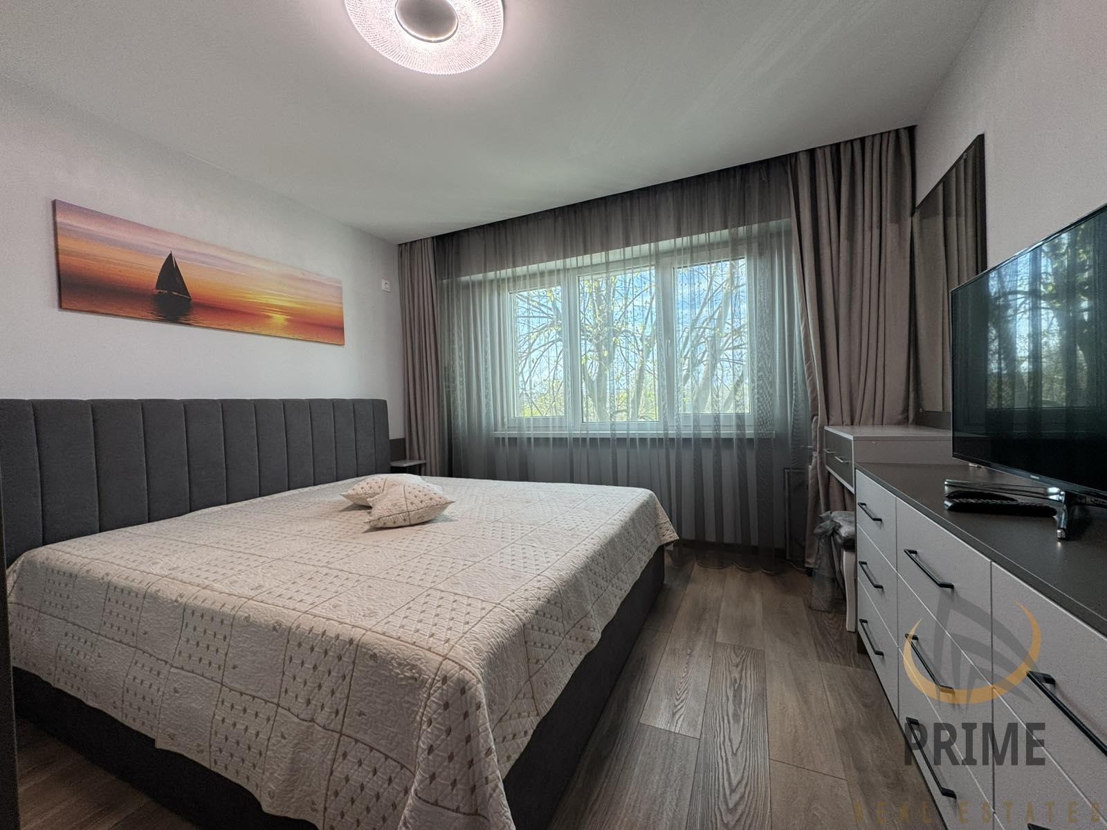 Дава под наем 2-СТАЕН, гр. Бургас, Изгрев, снимка 13 - Апартаменти - 54325608