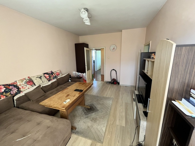 Zu vermieten  2 Schlafzimmer Sofia , Goze Deltschew , 89 qm | 97590896