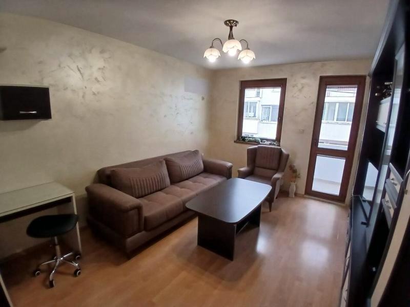 Дава под наем 3-СТАЕН, гр. Бургас, Възраждане, снимка 2 - Апартаменти - 53160319