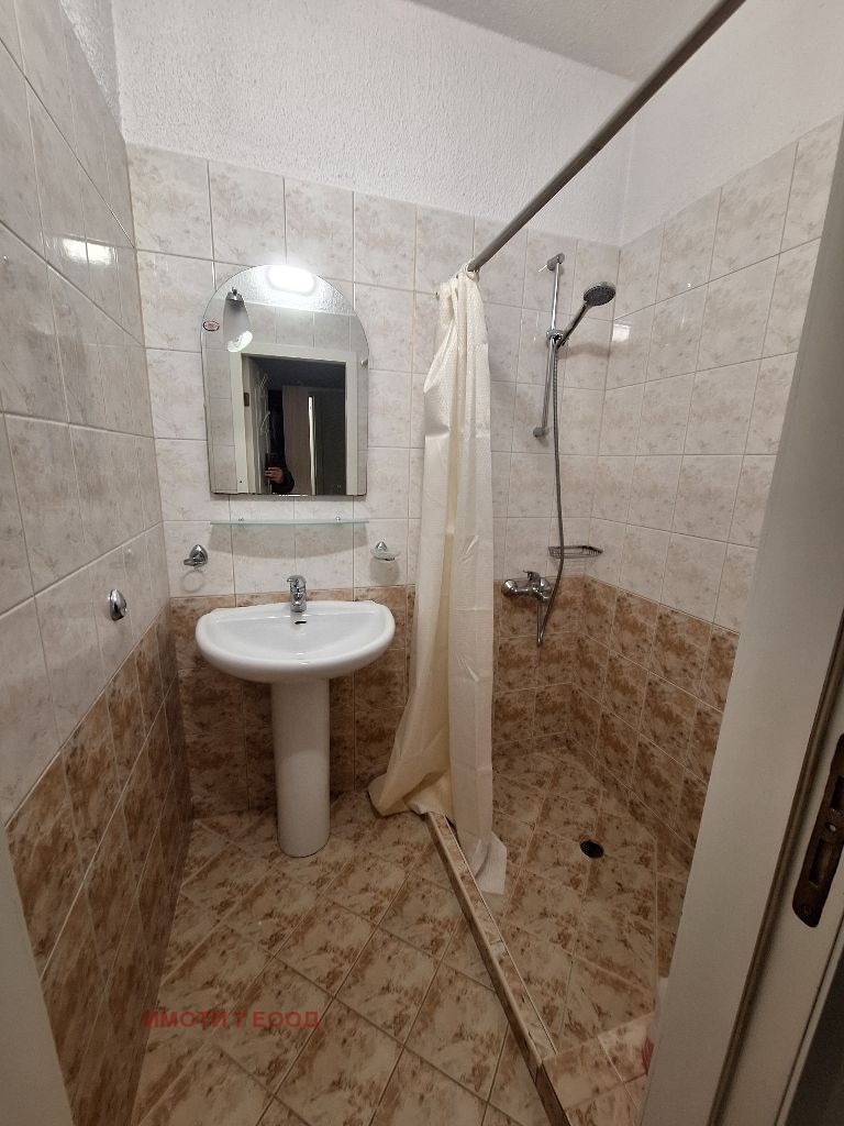 Til leje  1 soveværelse Sofia , Hadzhi Dimitar , 70 kvm | 55160305 - billede [8]