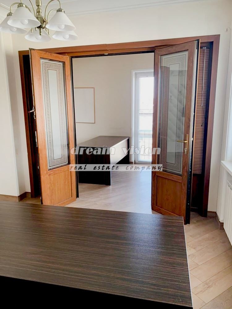 Te huur  Kantoor Sofia , Tsentar , 150 m² | 46237131 - afbeelding [6]