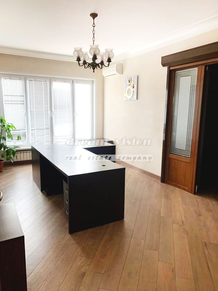 Te huur  Kantoor Sofia , Tsentar , 150 m² | 46237131 - afbeelding [2]