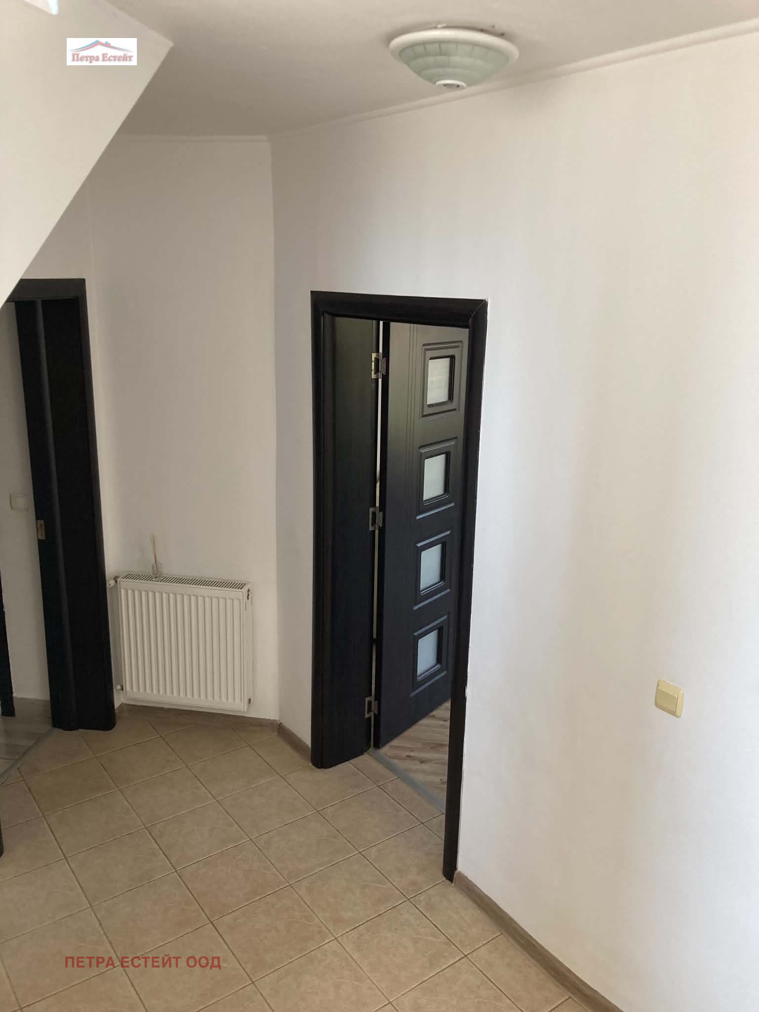 Дава под наем КЪЩА, с. Кичево, област Варна, снимка 13 - Къщи - 51517419