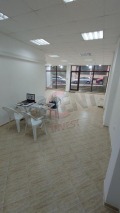 Под наем МАГАЗИН, град Варна, Левски 1 • 2500 € / 4889.57 лв. • 46637322 2