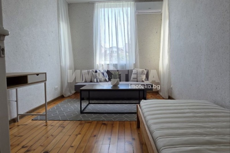 Дава под наем 3-СТАЕН, гр. София, Център, снимка 5 - Апартаменти - 52984806