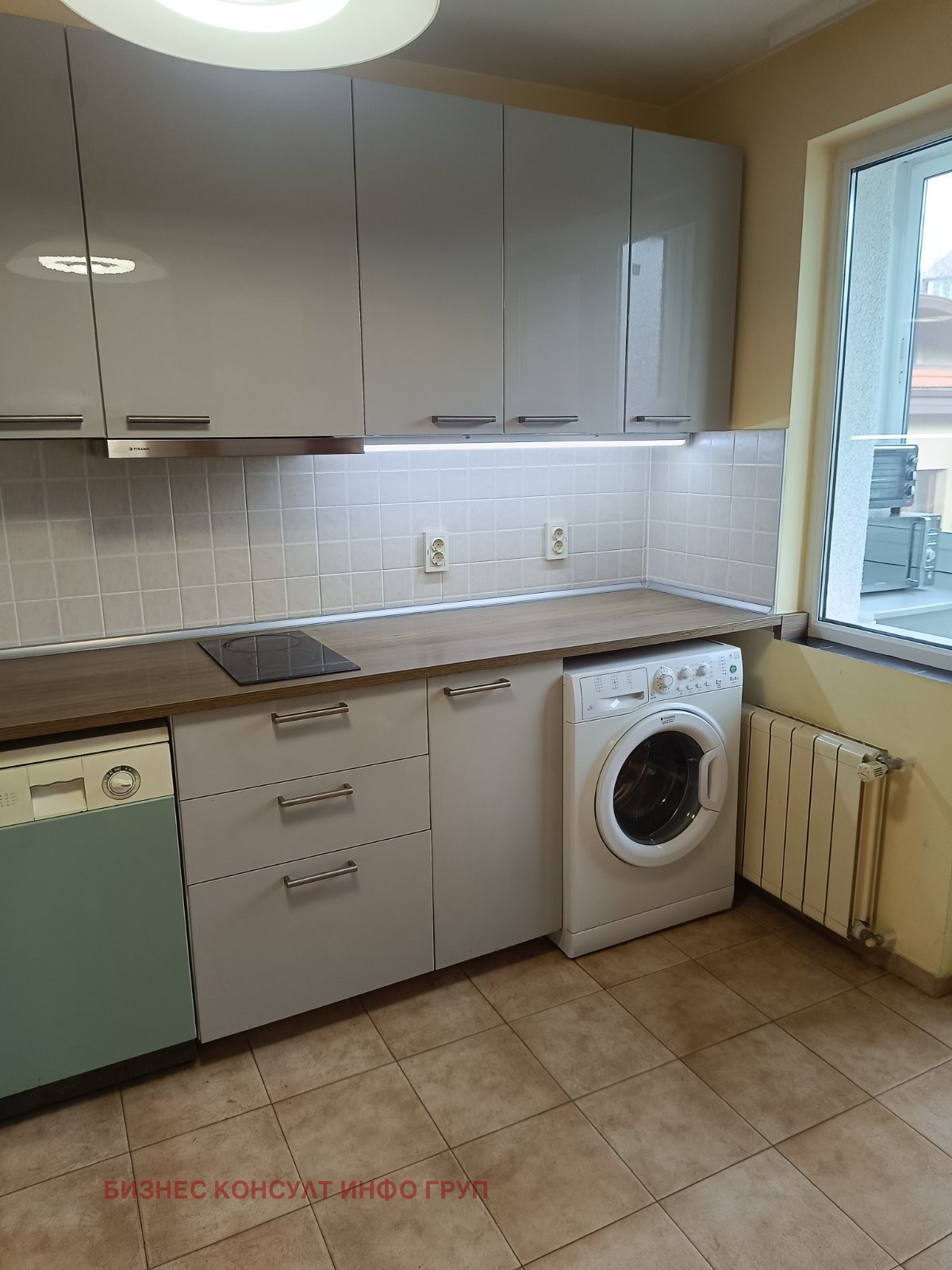 Дава под наем 3-СТАЕН, гр. София, Център, снимка 2 - Апартаменти - 54177374