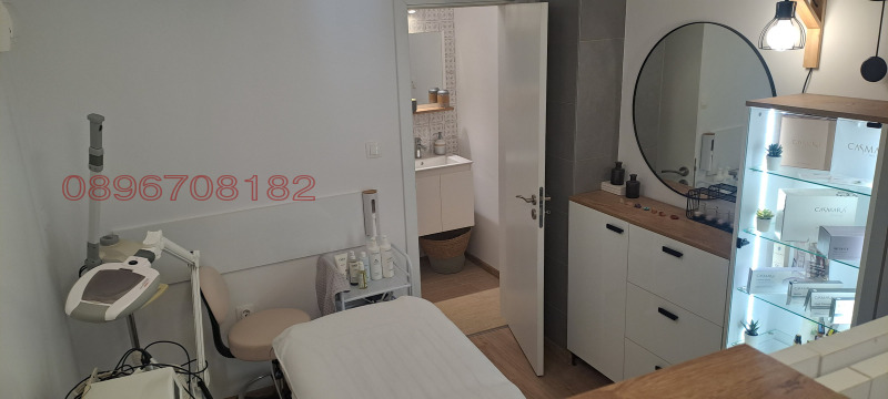 Дава под наем МАГАЗИН, гр. Варна, Зимно кино Тракия, снимка 8 - Магазини - 52781683