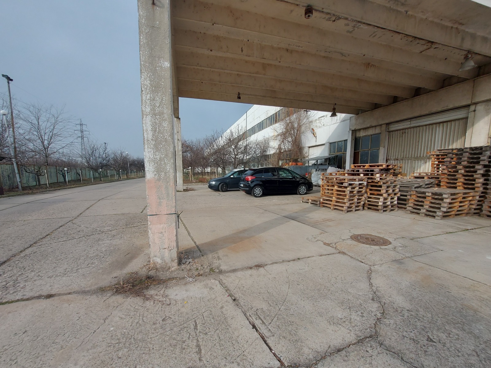 Дава под Наем ПРОМ. ПОМЕЩЕНИЕ | Imot.bg — изображение 3