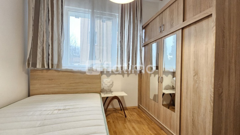 Дава под наем 3-СТАЕН, гр. София, Лозенец, снимка 7 - Апартаменти - 53188687