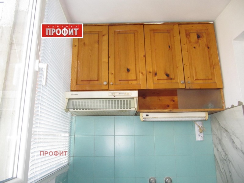 Дава под наем  2-стаен град Пловдив , Кършияка , 60 кв.м | 21482016 - изображение [3]