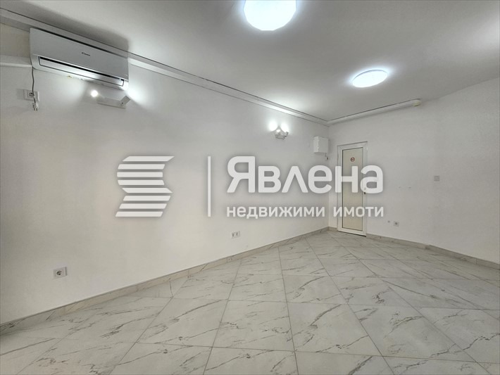 For Rent  Shop Varna , Tsentar , 22 sq.m | 10895917