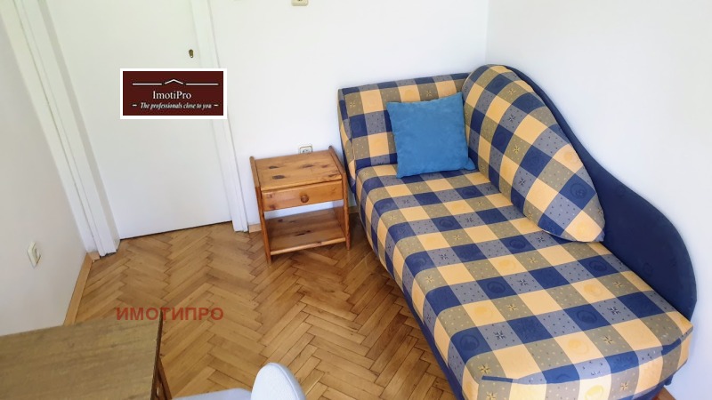 Дава под наем 4-СТАЕН, гр. София, Център, снимка 11 - Апартаменти - 52454195