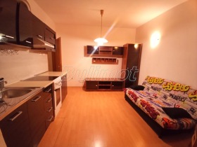 1 dormitorio Chayka, Varna 2