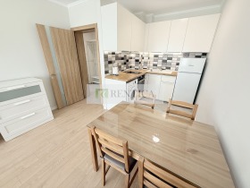 1 soverom Briz, Varna