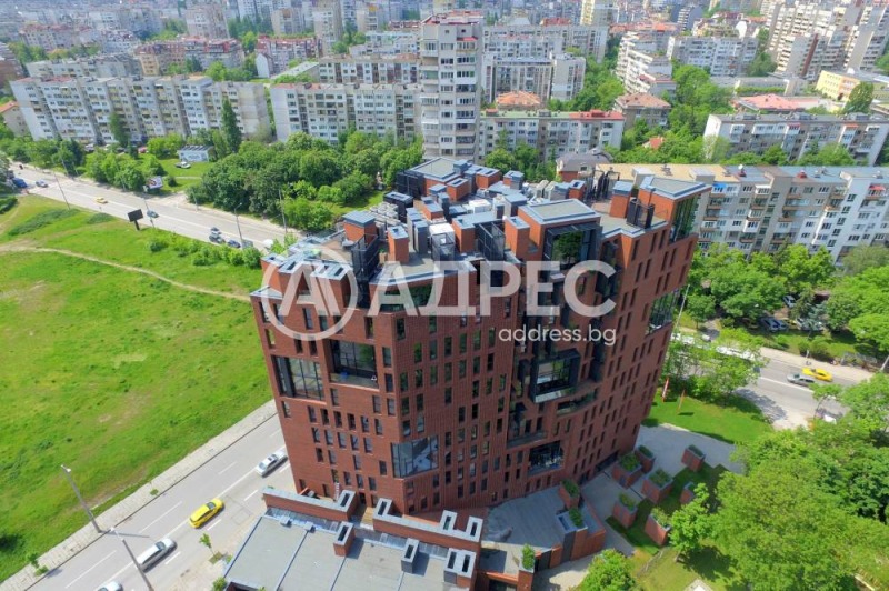Дава под нем  Офис, град София, Иван Вазов •  830 EUR • ID 57922847 — holmes.bg - [1] 