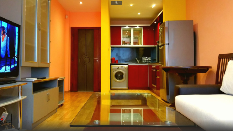 Дава под наем 2-СТАЕН, гр. Пловдив, Каменица 1